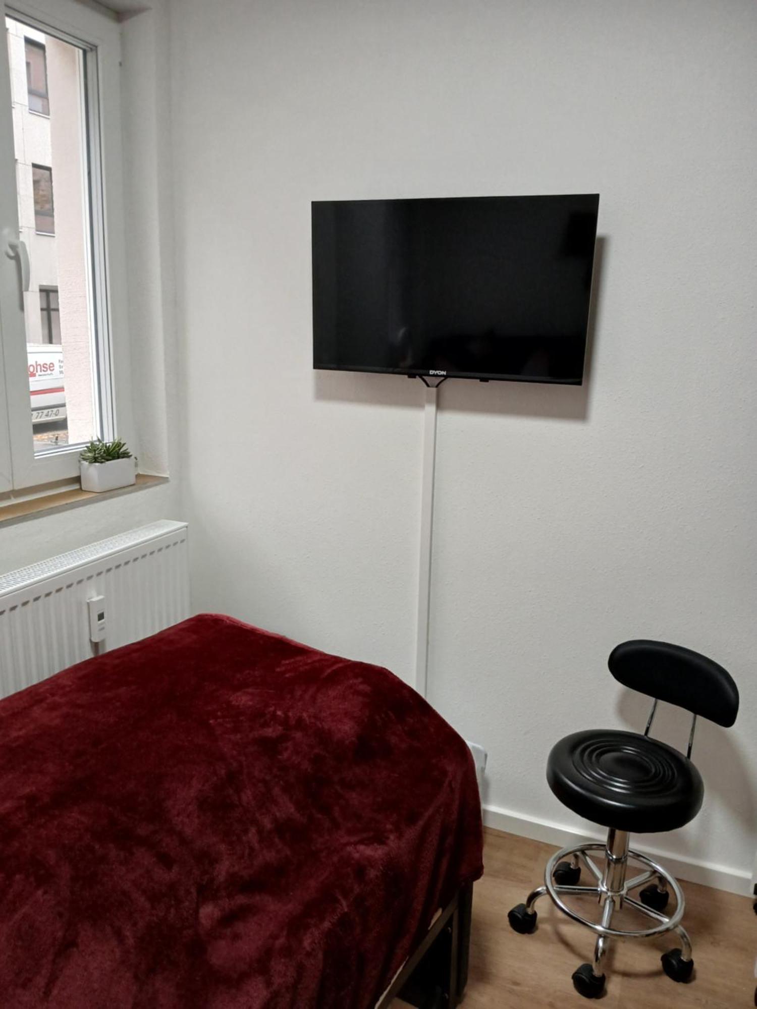 Apartment Modernesminizimmer-stadtnah-selfcheckin-parkplatz *
